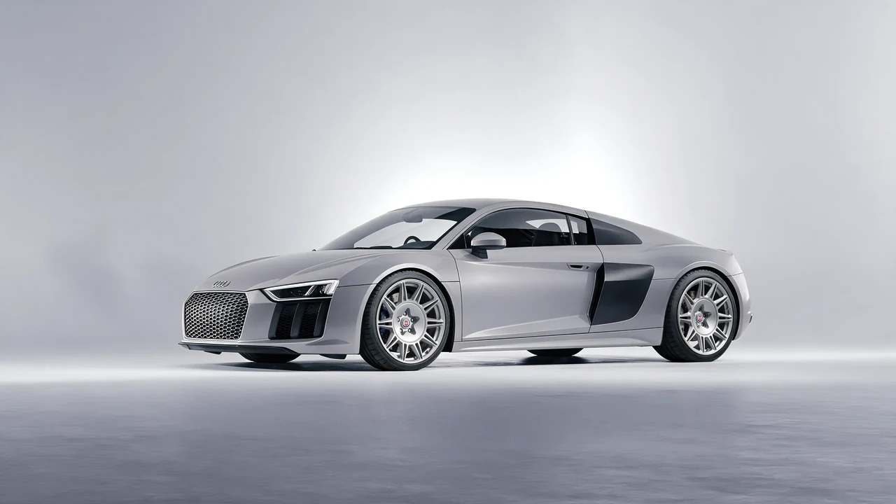 Audi R8 2017 on HRE Performance Wheels 528M forged wheels, front three-quarter view