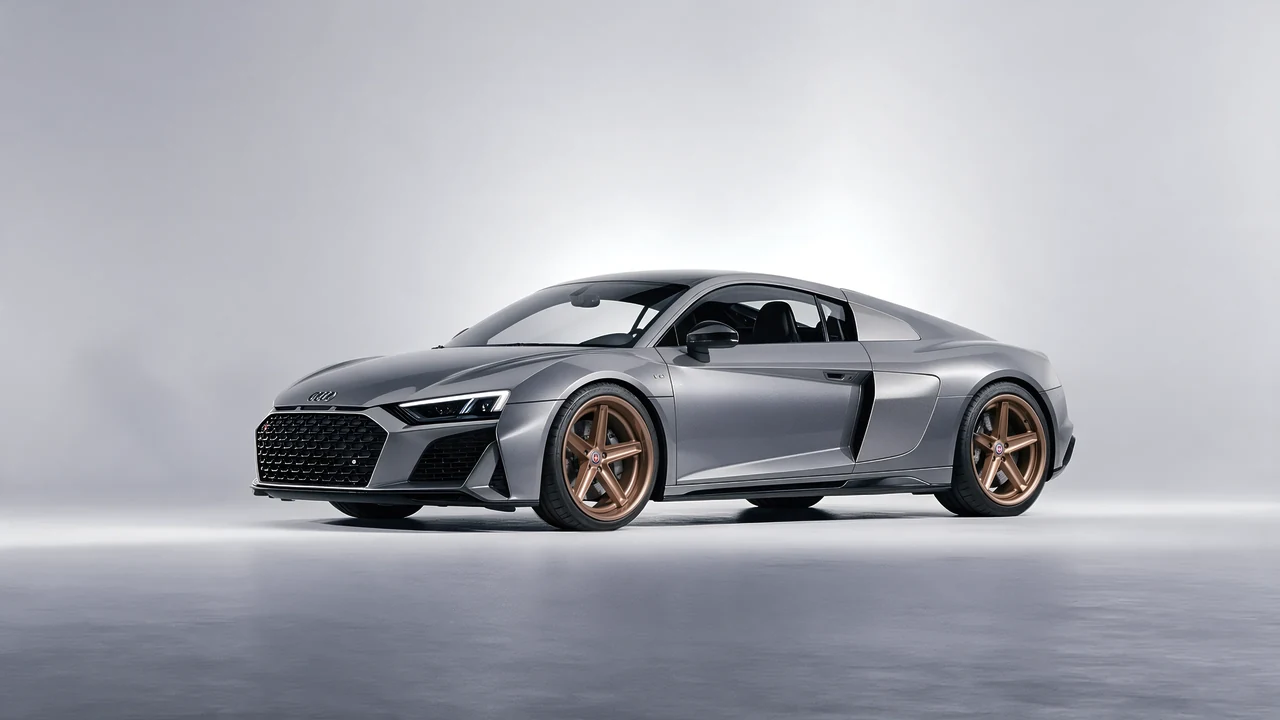Audi R8 2022 on HRE Performance Wheels Tusk forged wheels, front three-quarter view