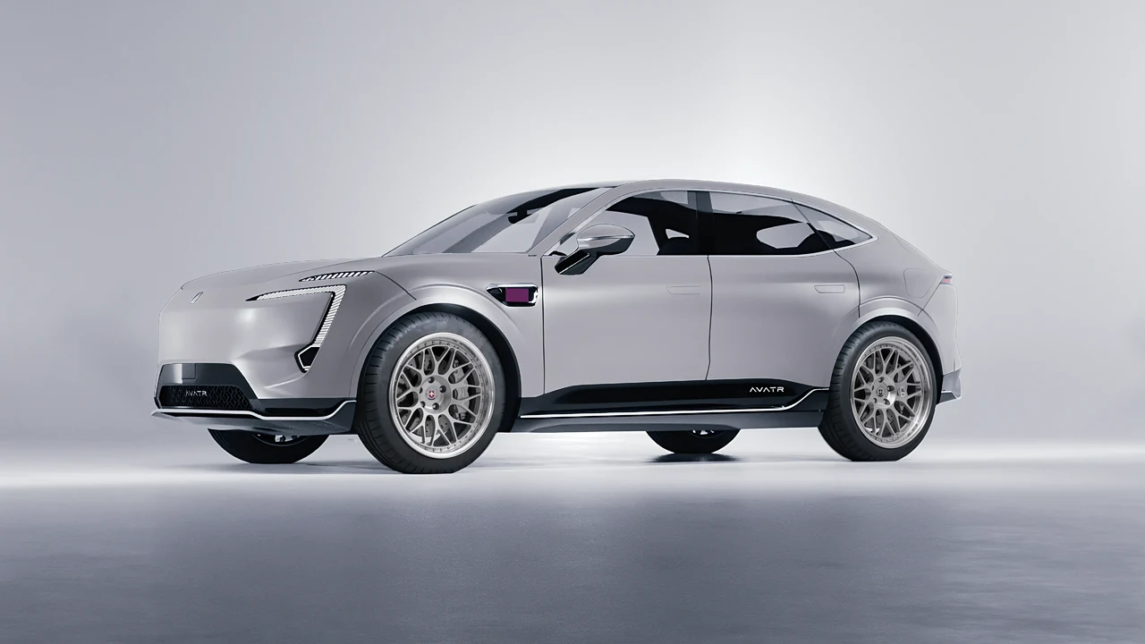 Avatr 11 2025 on HRE Performance Wheels 300 forged wheels, front three-quarter view