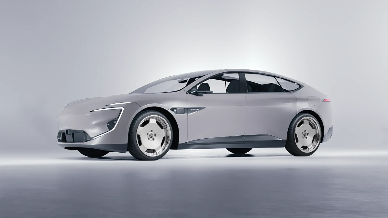 Avatr 12 2025 on HRE Performance Wheels 544C forged wheels, front three-quarter view