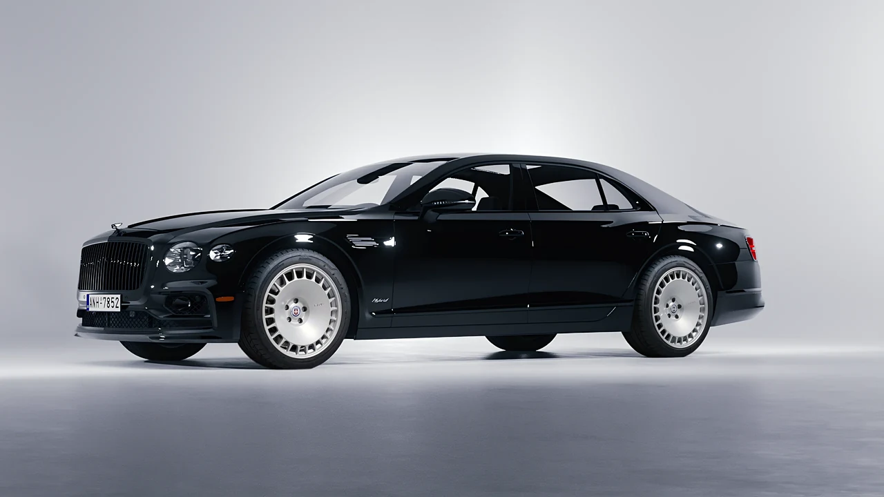 Bentley Flying Spur Hybrid 2023 on HRE Performance Wheels 935M forged wheels, front three-quarter view