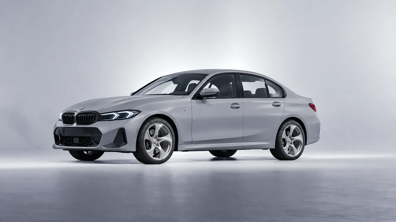 BMW 3 Series 2023 on HRE Performance Wheels 522M forged wheels, front three-quarter view