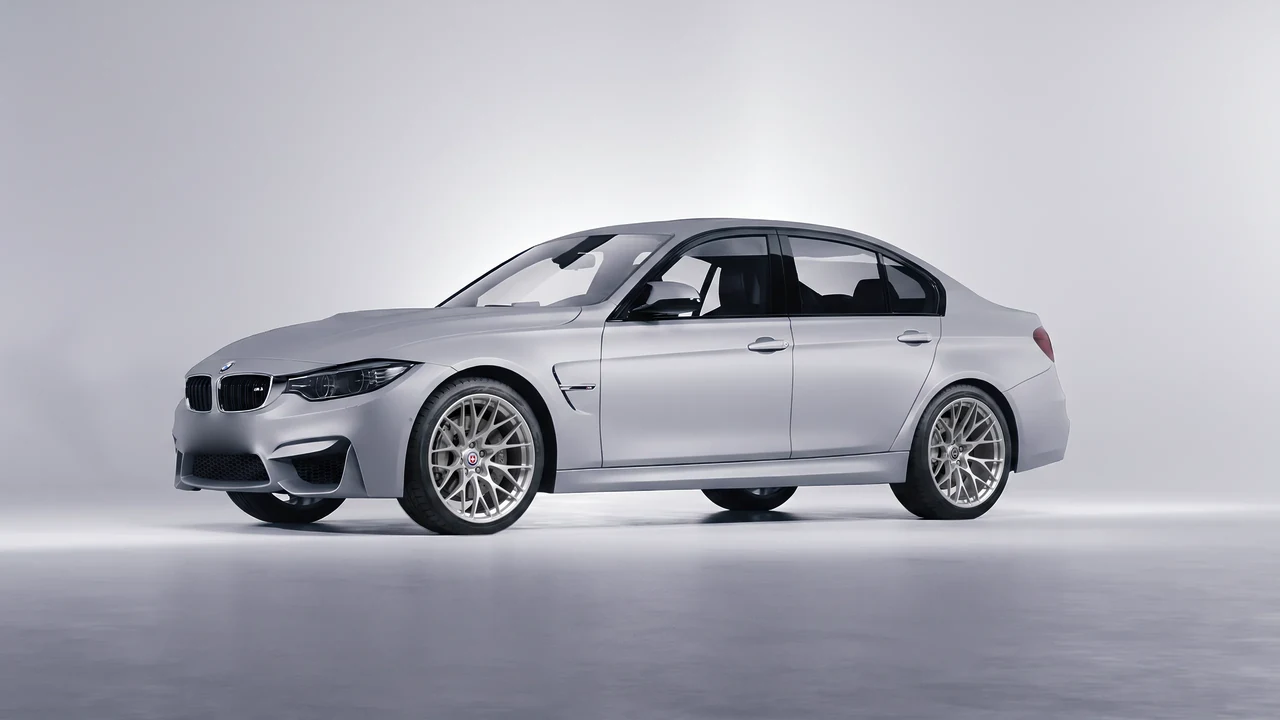 BMW M3 (F80) 2018 on HRE Performance Wheels 520M forged wheels, front three-quarter view
