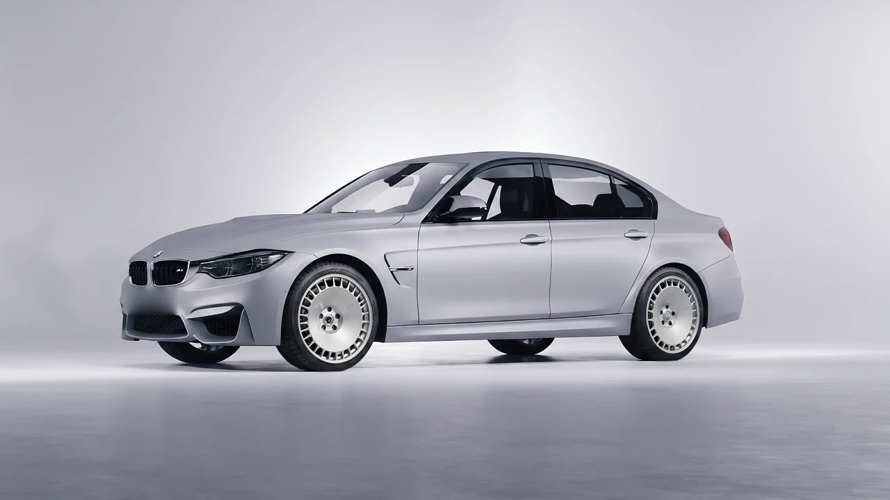 BMW M3 (F80) 2018 on HRE Performance Wheels 935M forged wheels, front three-quarter view