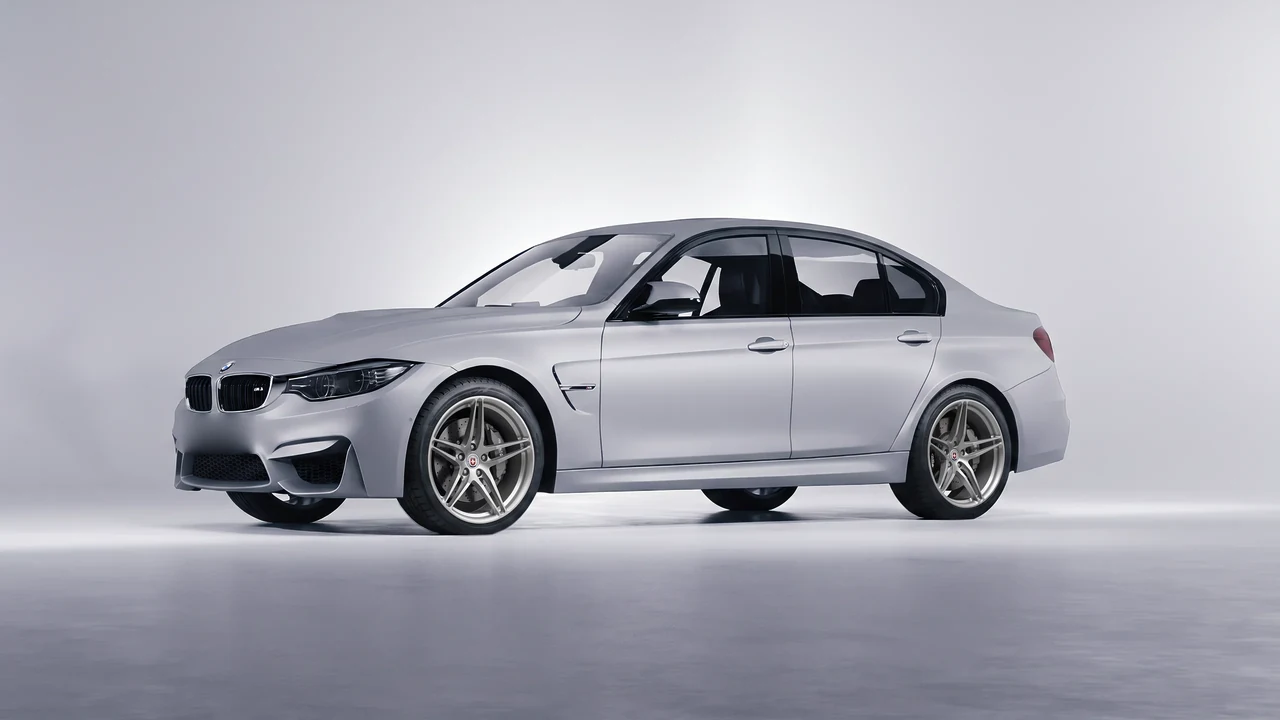BMW M3 (F80) 2018 on HRE Performance Wheels P107 forged wheels, front three-quarter view