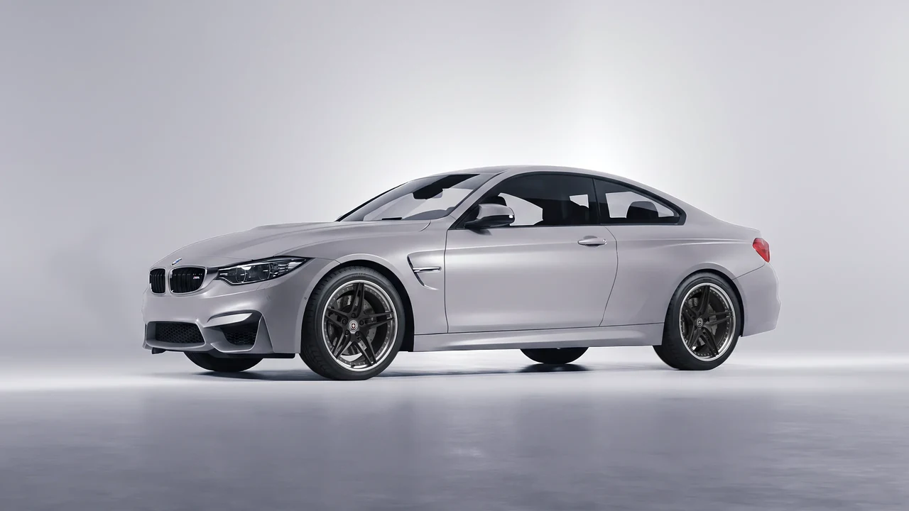 BMW M4 (F82) 2018 on HRE Performance Wheels S107 forged wheels, front three-quarter view
