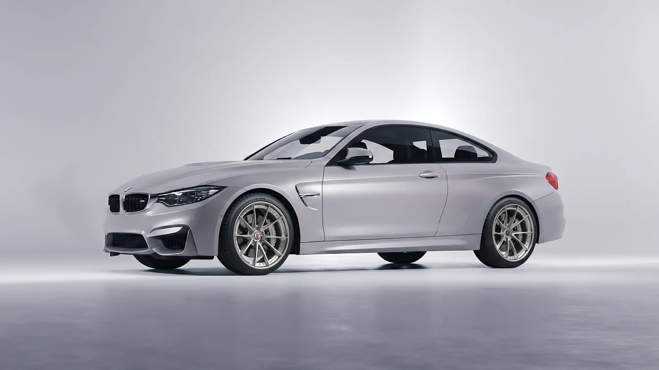 BMW M4 (F82) 2018 on HRE Performance Wheels S204 forged wheels, front three-quarter view