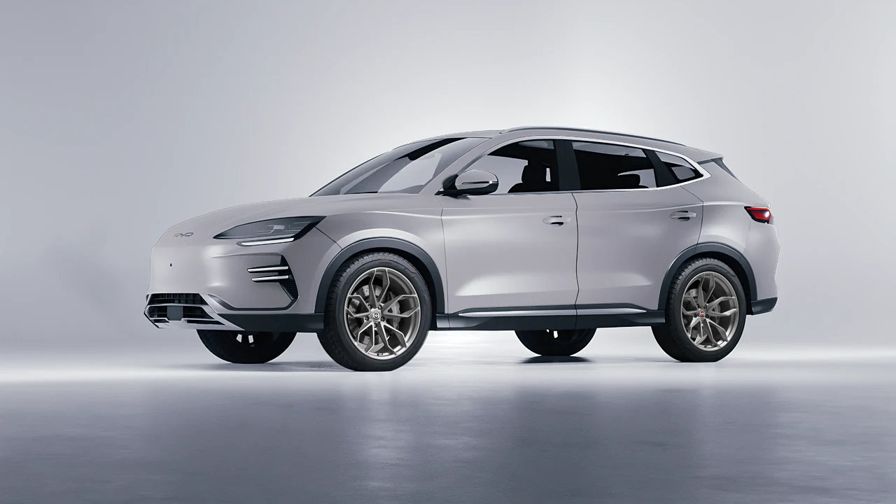 BYD Seal U 2025 on HRE Performance Wheels P201 forged wheels, front three-quarter view