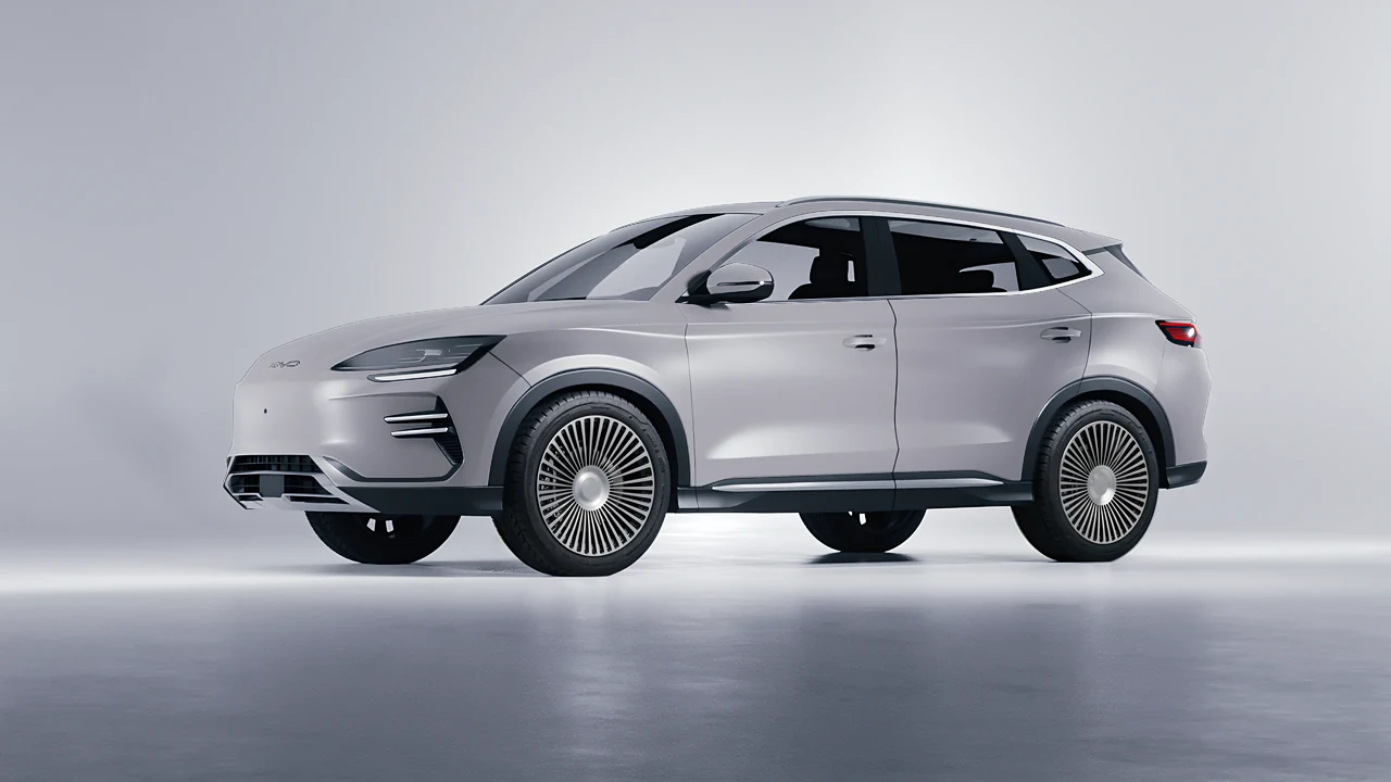BYD Seal U 2025 on RDB LA 50 forged wheels, front three-quarter view