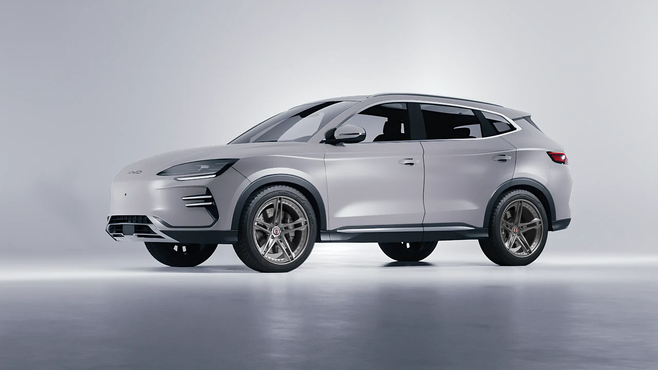 BYD Seal U 2025 on HRE Performance Wheels S207 forged wheels, front three-quarter view