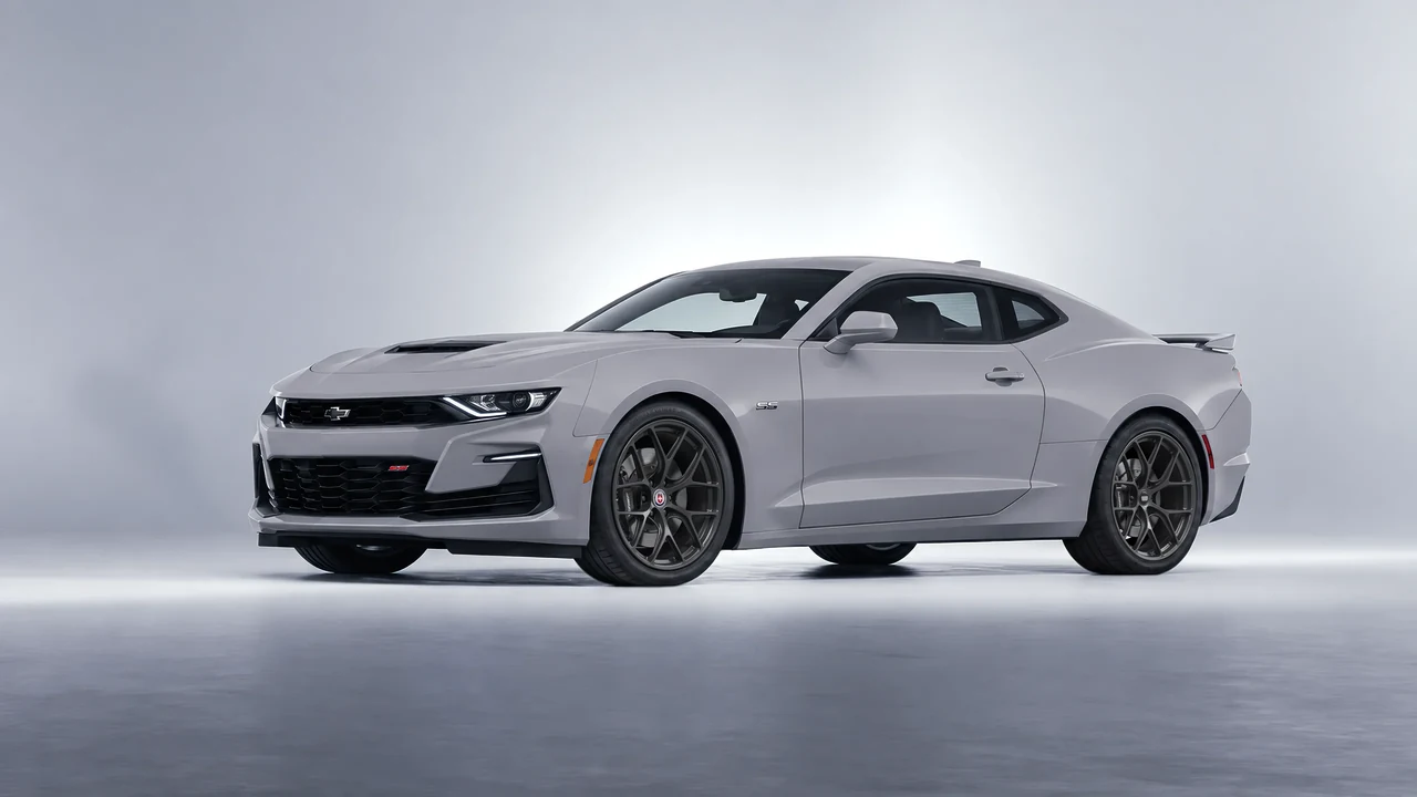 Chevrolet Camaro SS 2020 on HRE Performance Wheels R161-Lightweight forged wheels, front three-quarter view