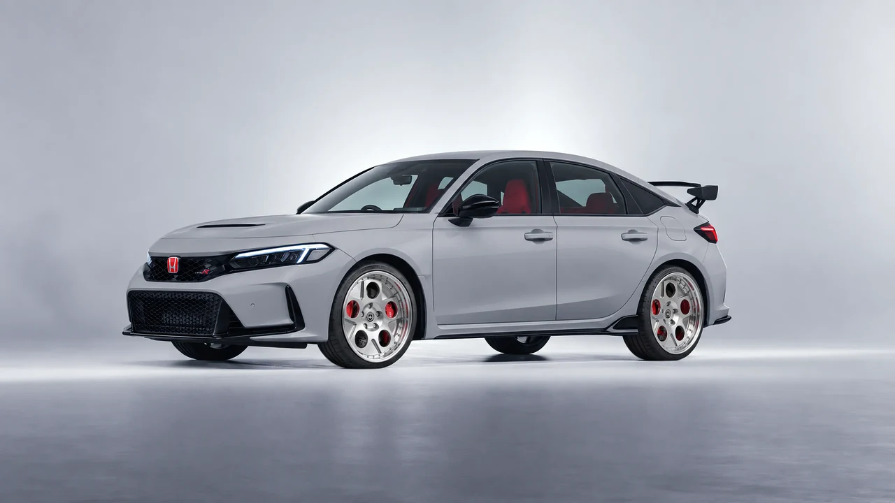 Honda Civic Type R 2023 on HRE Performance Wheels 454 forged wheels, front three-quarter view
