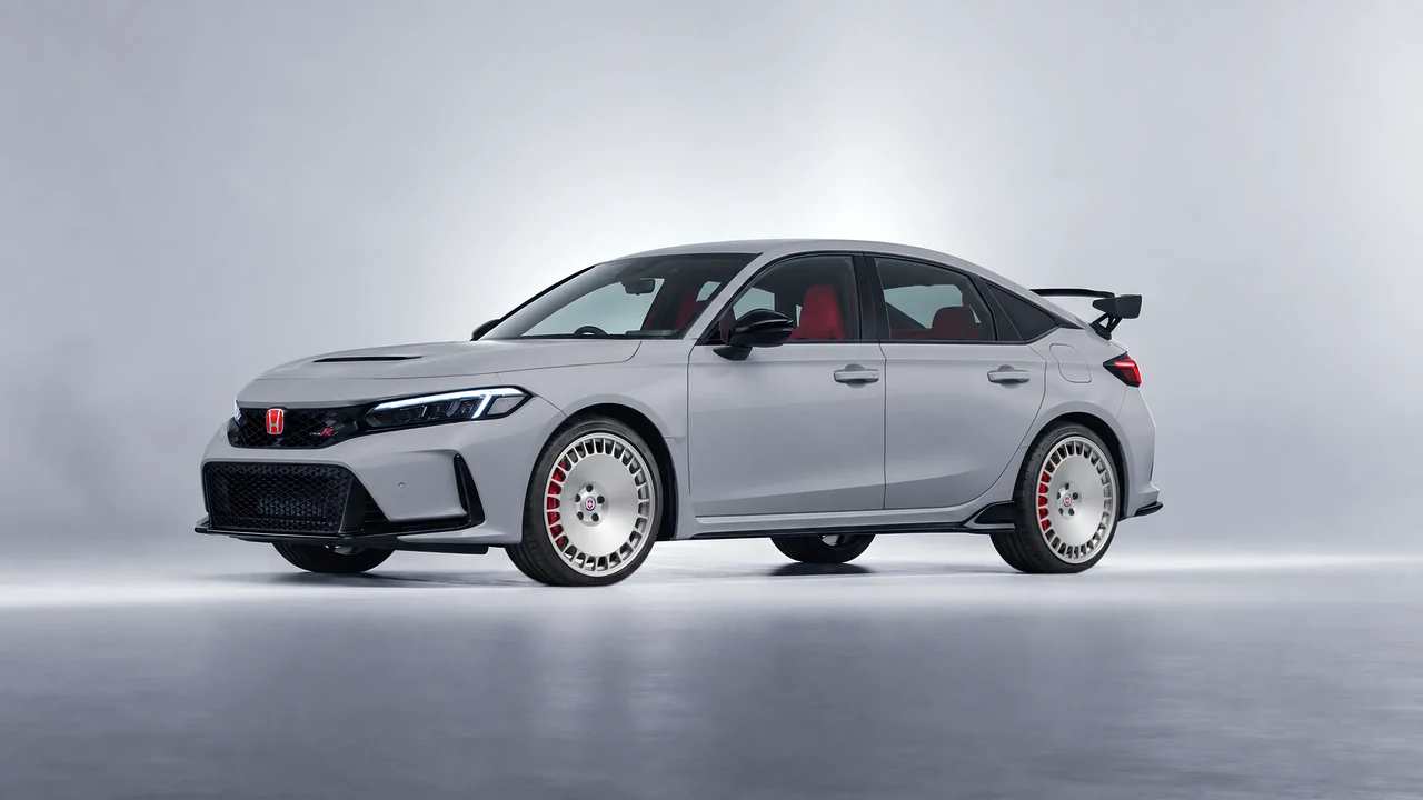 Honda Civic Type R 2023 on HRE Performance Wheels 935M forged wheels, front three-quarter view