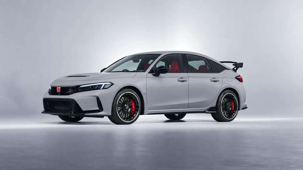 Honda Civic Type R 2023 on RDB LA Twenty Two forged wheels, front three-quarter view