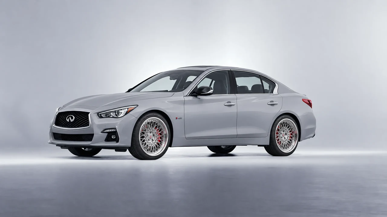 Infiniti Q50 Red Sport 400 2018 on HRE Performance Wheels 501 forged wheels, front three-quarter view