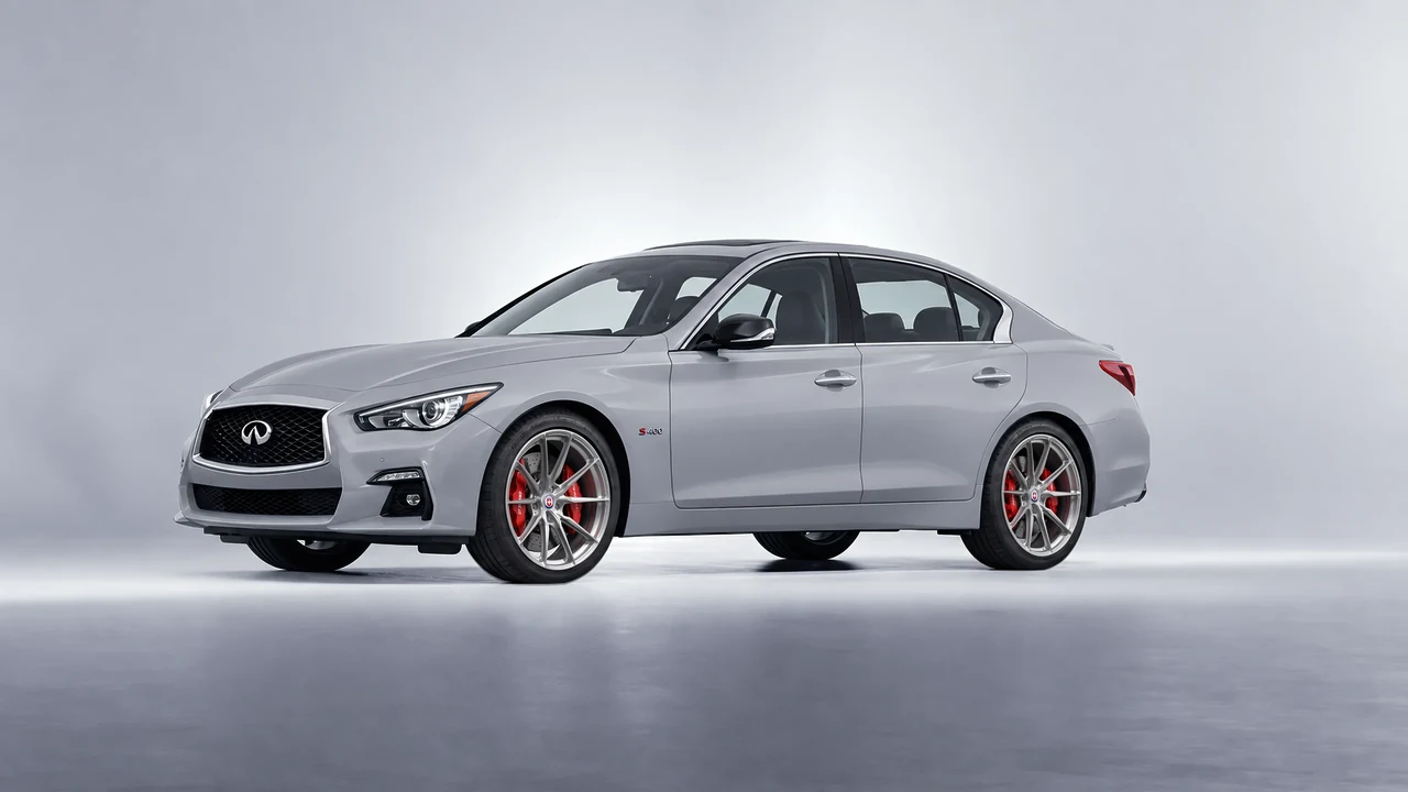 Infiniti Q50 Red Sport 400 2018 on HRE Performance Wheels P104SC forged wheels, front three-quarter view