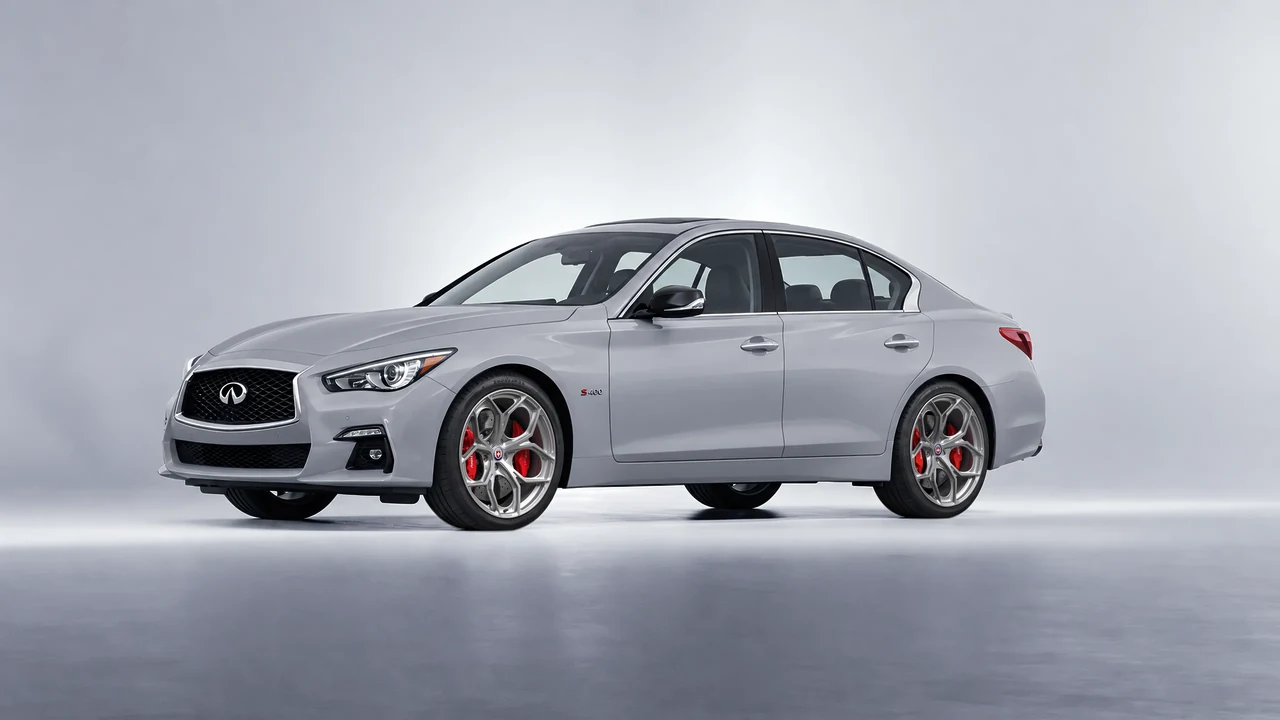 Infiniti Q50 Red Sport 400 2018 on HRE Performance Wheels P111SC forged wheels, front three-quarter view