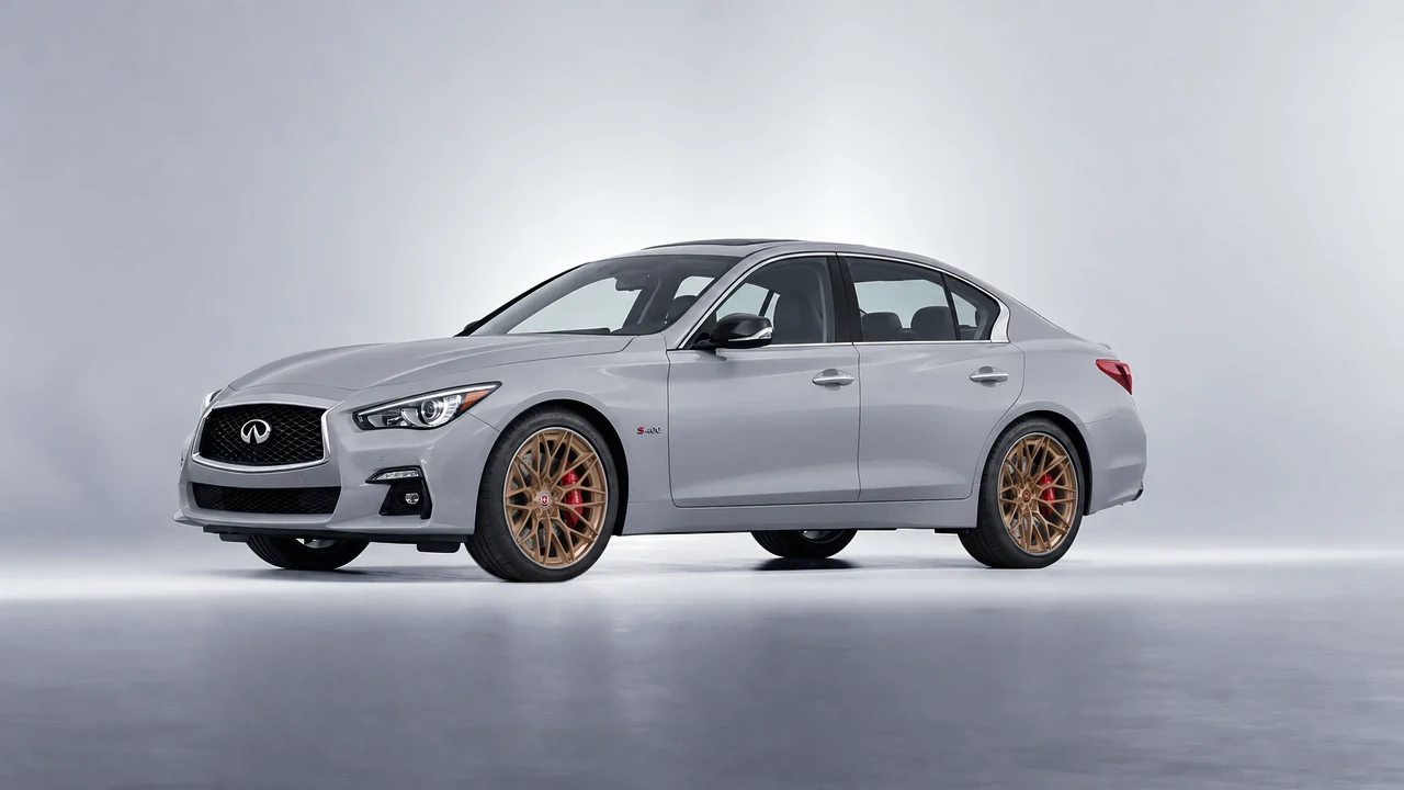 Infiniti Q50 Red Sport 400 2018 on HRE Performance Wheels S200H forged wheels, front three-quarter view