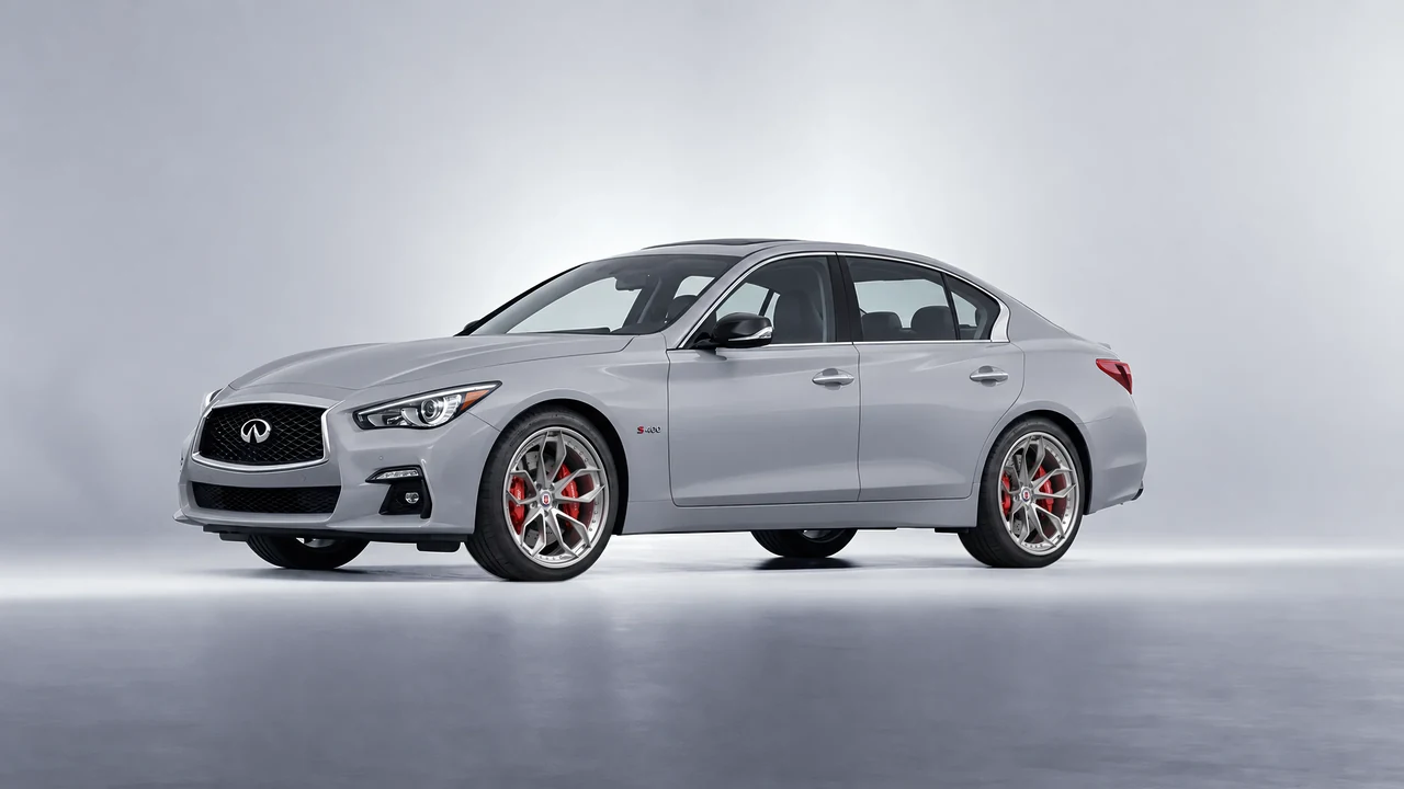 Infiniti Q50 Red Sport 400 2018 on HRE Performance Wheels S201 forged wheels, front three-quarter view