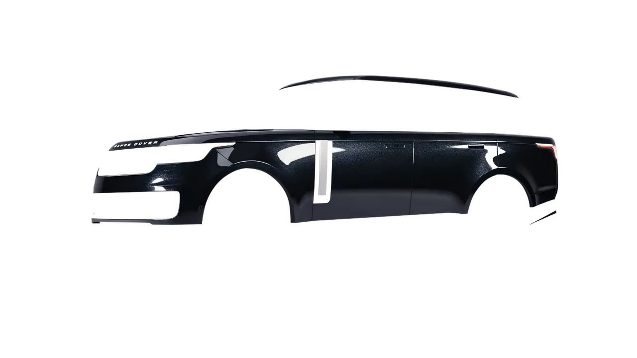 Land Rover Range Rover 2024 wrapped in Mystery Black (Avery Dennison SW900-184-M), front three-quarter view