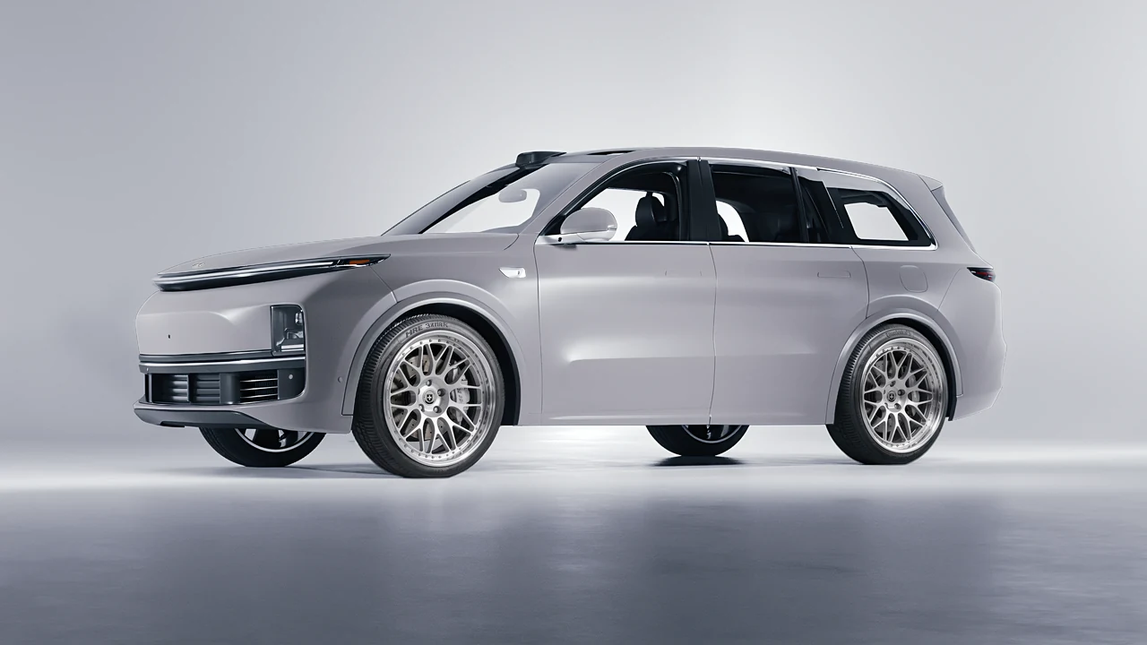 Lixiang Li L8 2025 on HRE Performance Wheels 300 forged wheels, front three-quarter view