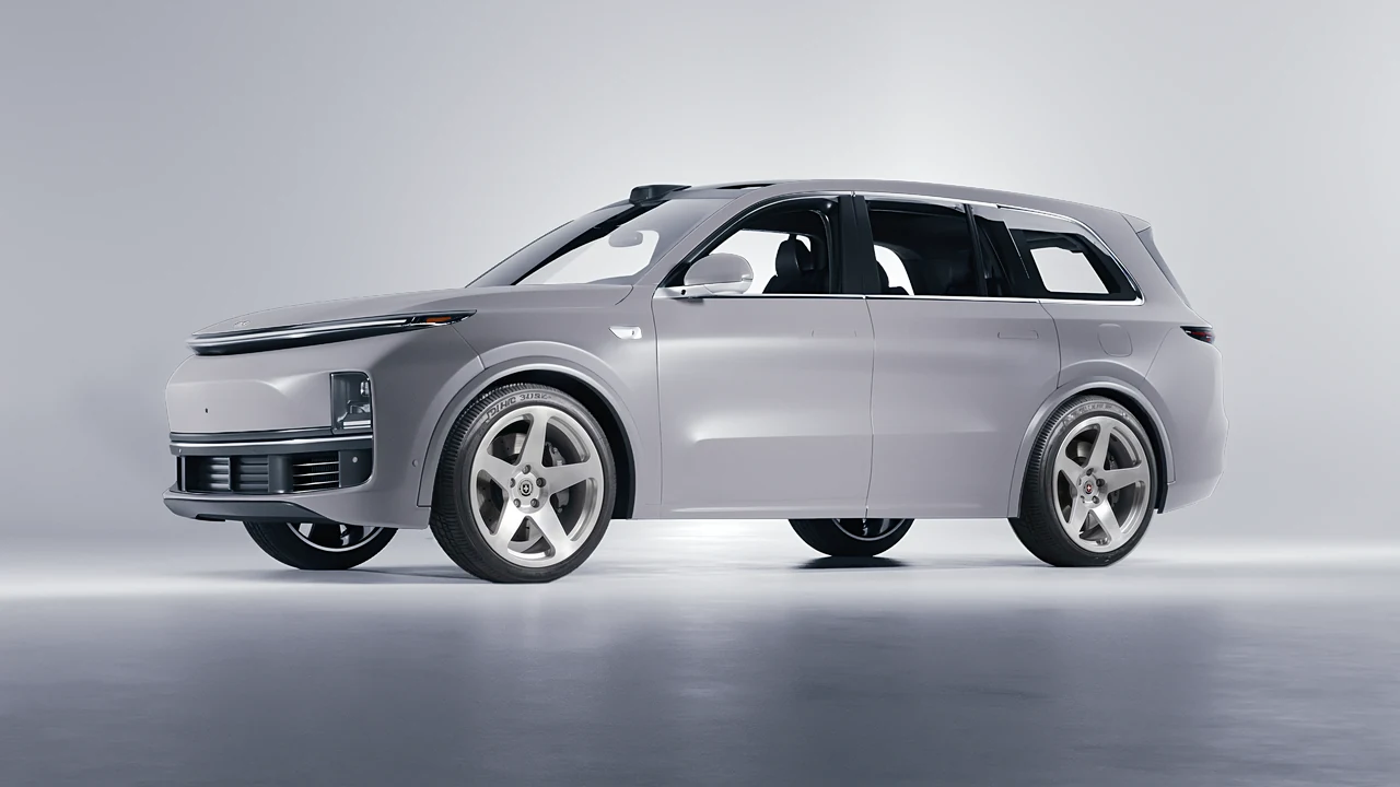 Lixiang Li L8 2025 on HRE Performance Wheels 305M forged wheels, front three-quarter view