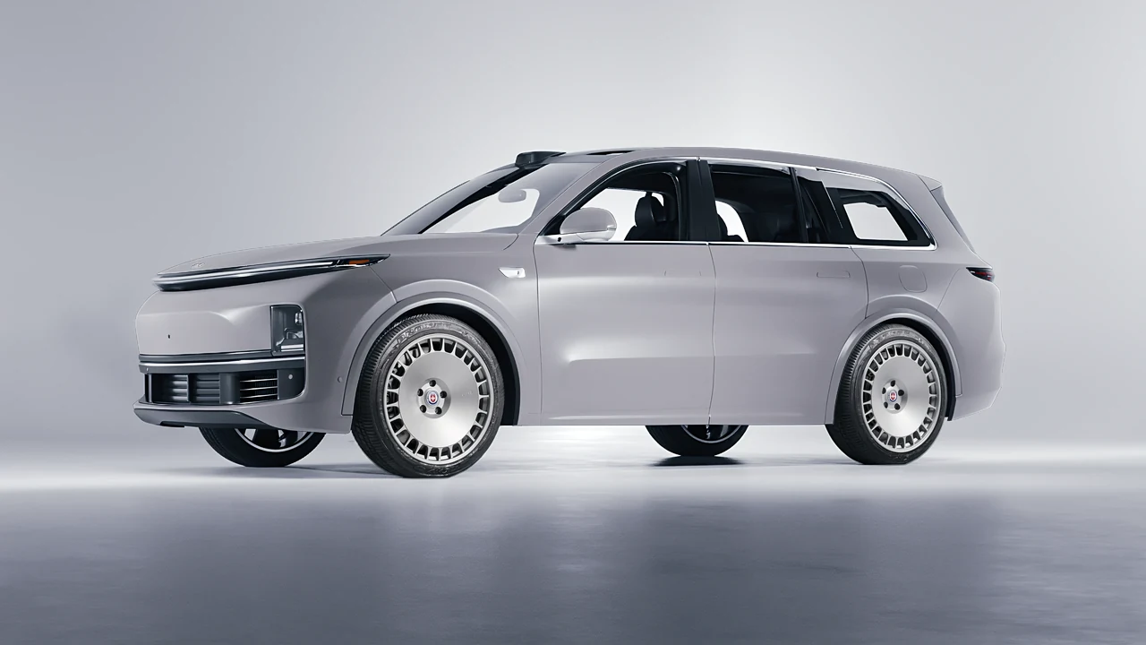 Lixiang Li L8 2025 on HRE Performance Wheels 935M forged wheels, front three-quarter view
