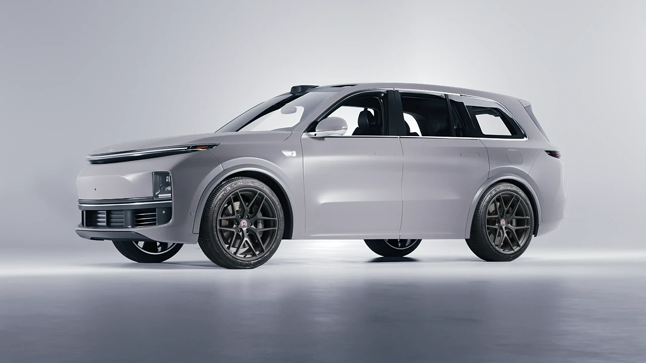 Lixiang Li L8 2025 on HRE Performance Wheels P161 forged wheels, front three-quarter view