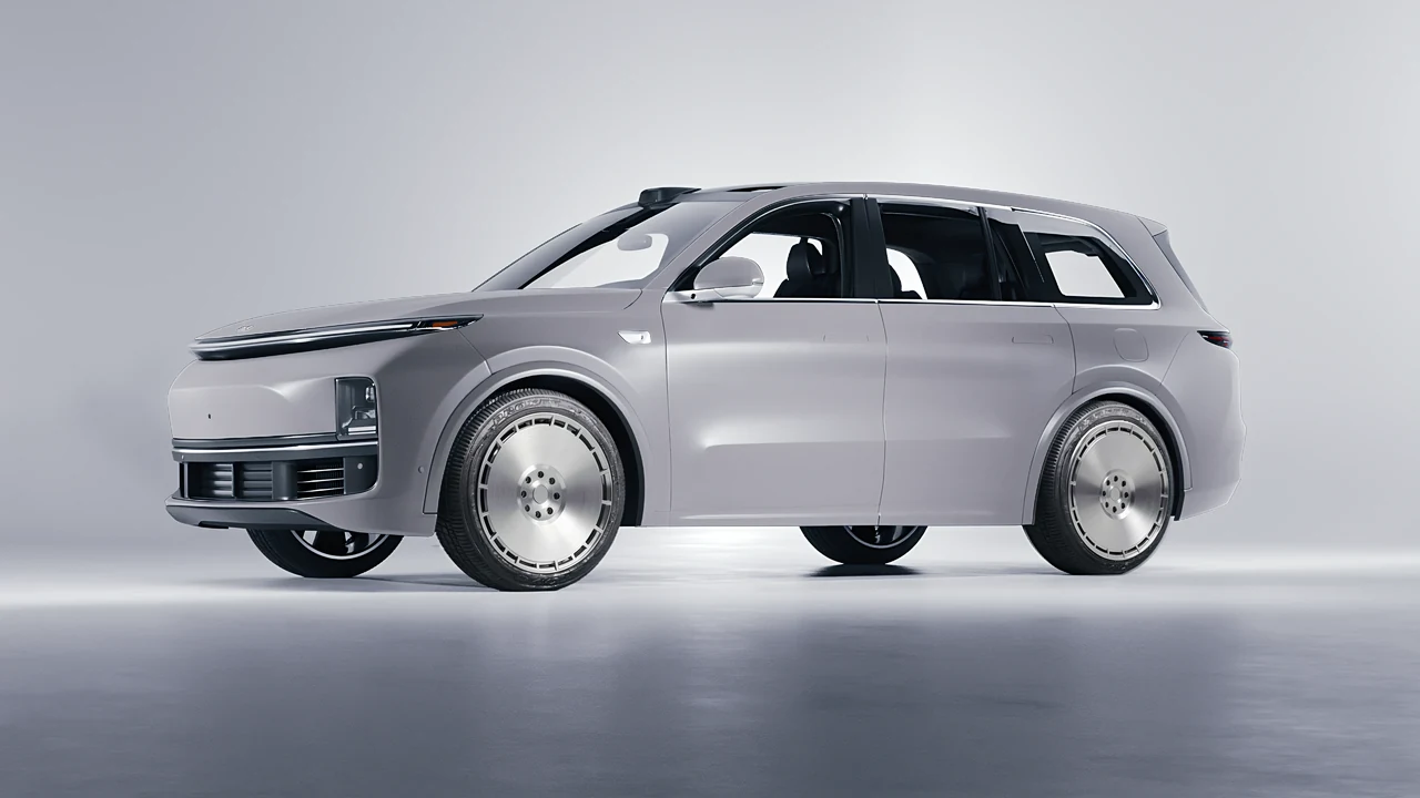 Lixiang Li L8 2025 on RDB LA Zero forged wheels, front three-quarter view