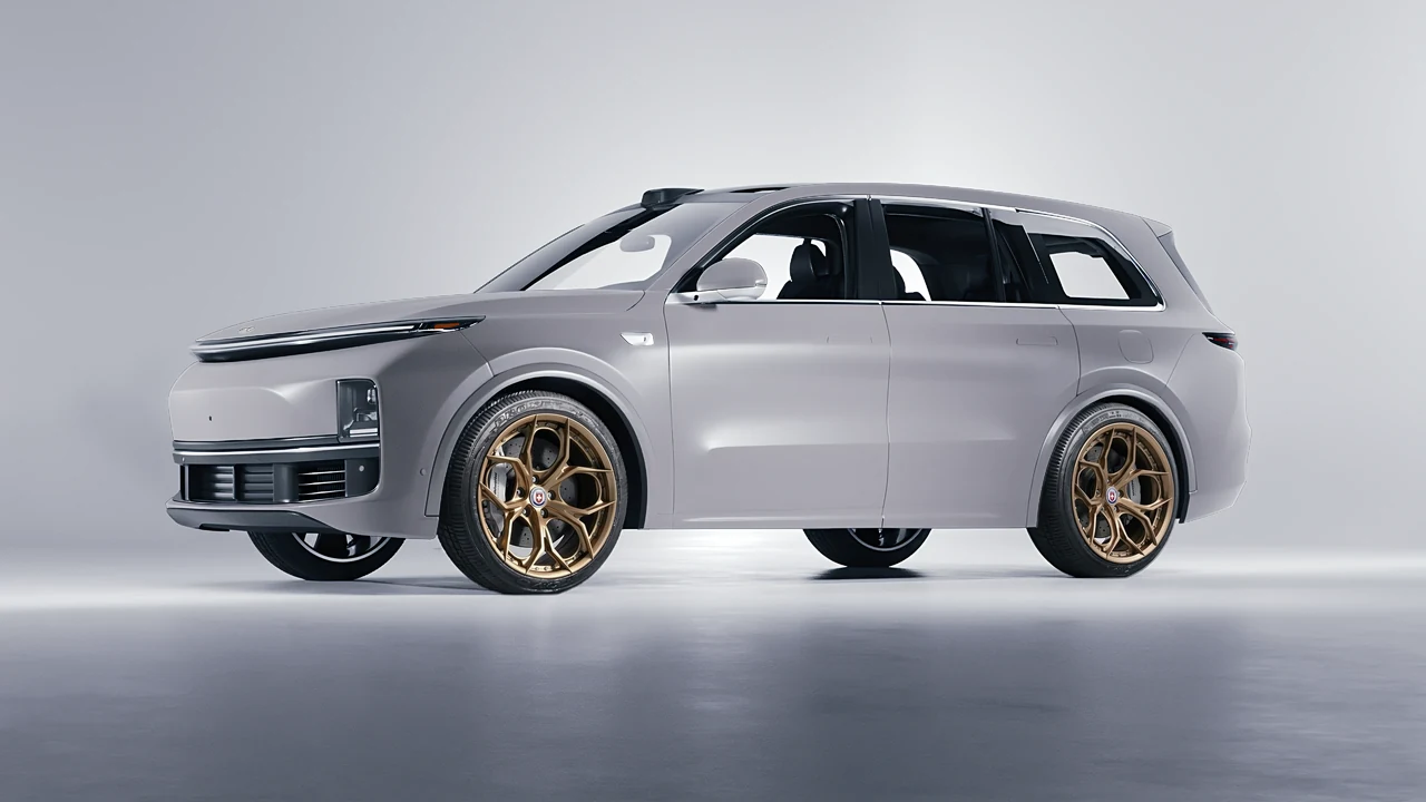 Lixiang Li L8 2025 on HRE Performance Wheels S111SC forged wheels, front three-quarter view