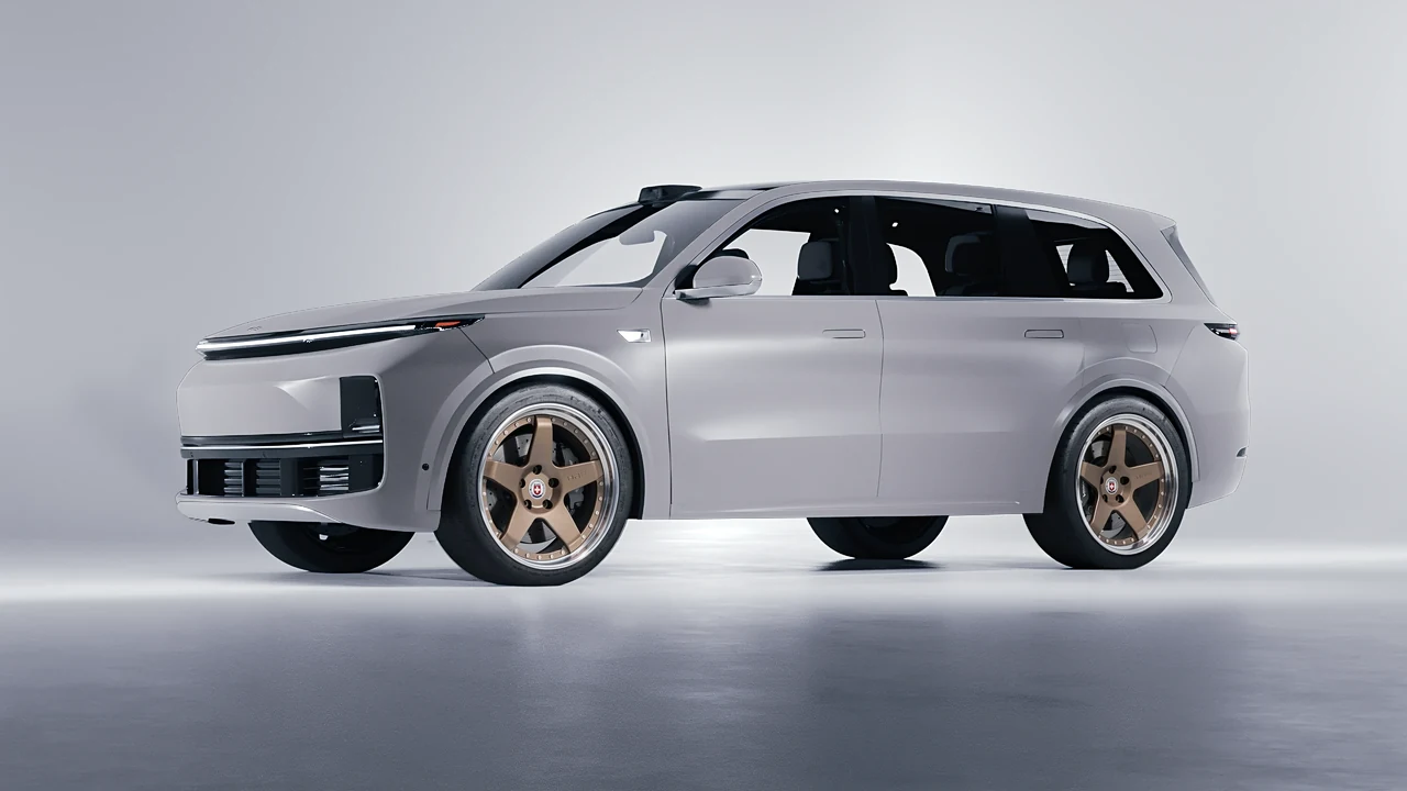 Lixiang Li L9 2025 on HRE Performance Wheels C105 forged wheels, front three-quarter view