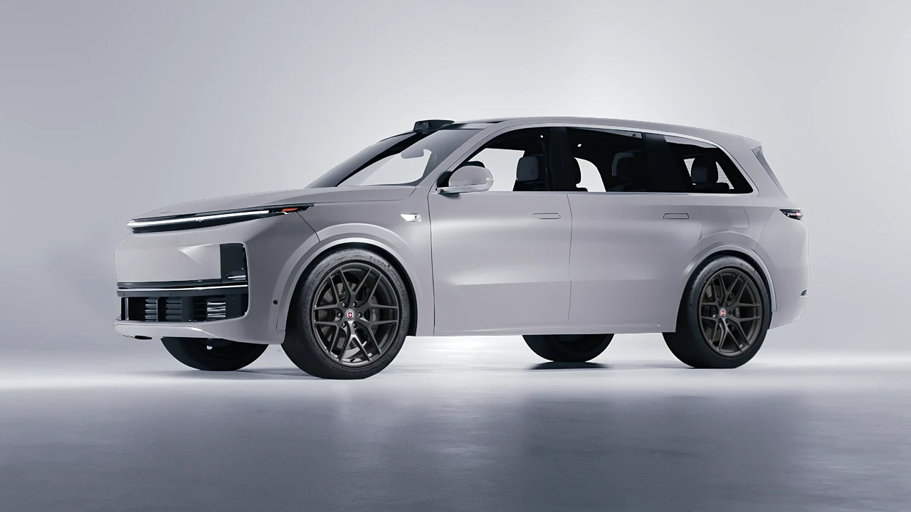 Lixiang Li L9 2025 on HRE Performance Wheels P161 forged wheels, front three-quarter view