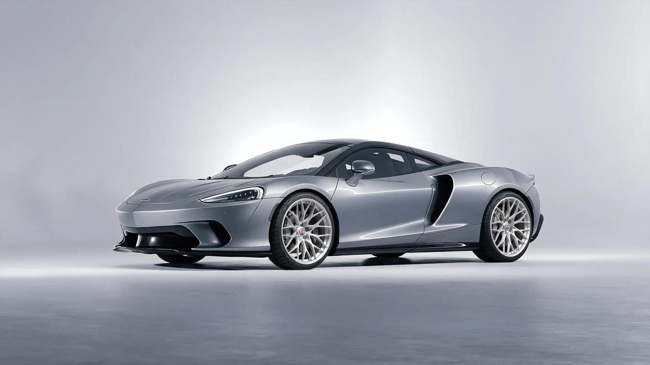 McLaren GT 2022 on HRE Performance Wheels 520M forged wheels, front three-quarter view