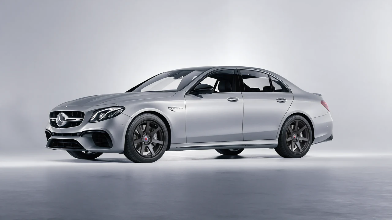 Mercedes-Benz E 63 AMG 2017 on HRE Performance Wheels 307-GT forged wheels, front three-quarter view