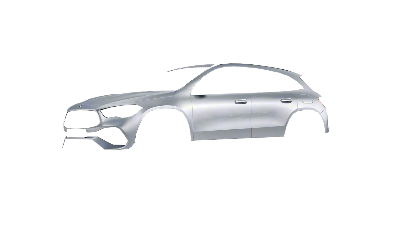 Mercedes-Benz GLA 2020 wrapped in Brushed Aluminum (Avery Dennison SW900-812-X), front three-quarter view
