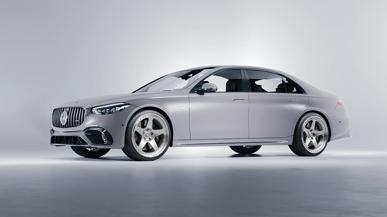 Mercedes-Benz S Class AMG 2023 on HRE Performance Wheels 305 forged wheels, front three-quarter view