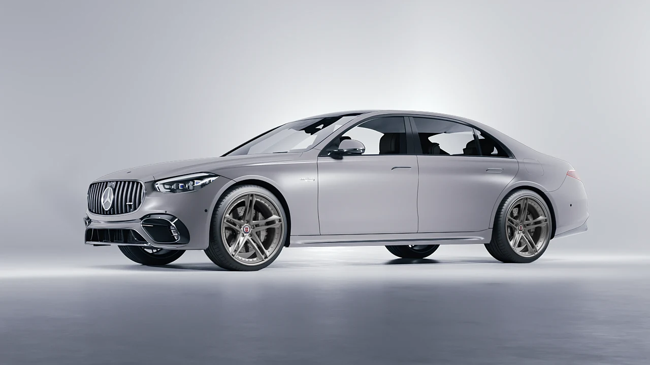 Mercedes-Benz S Class AMG 2023 on HRE Performance Wheels S207 forged wheels, front three-quarter view