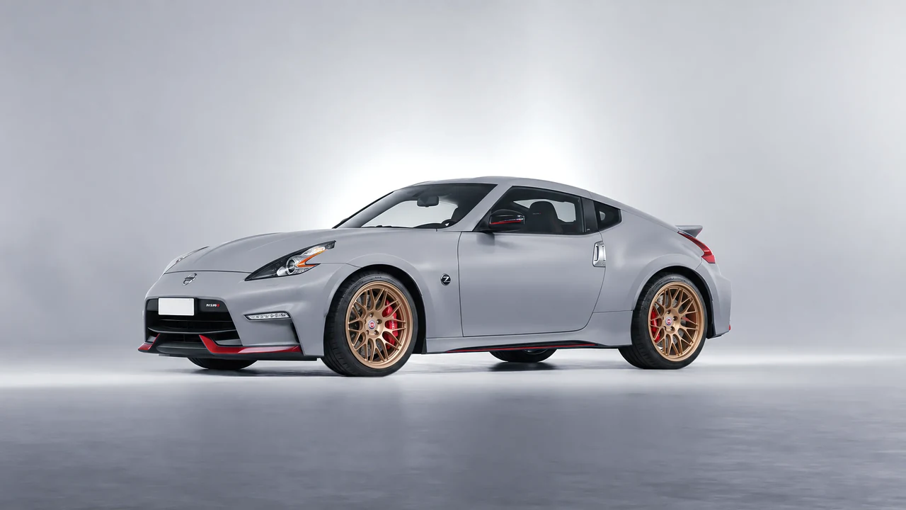 Nissan 370Z Nismo 2015 on HRE Performance Wheels 300-GTS forged wheels, front three-quarter view