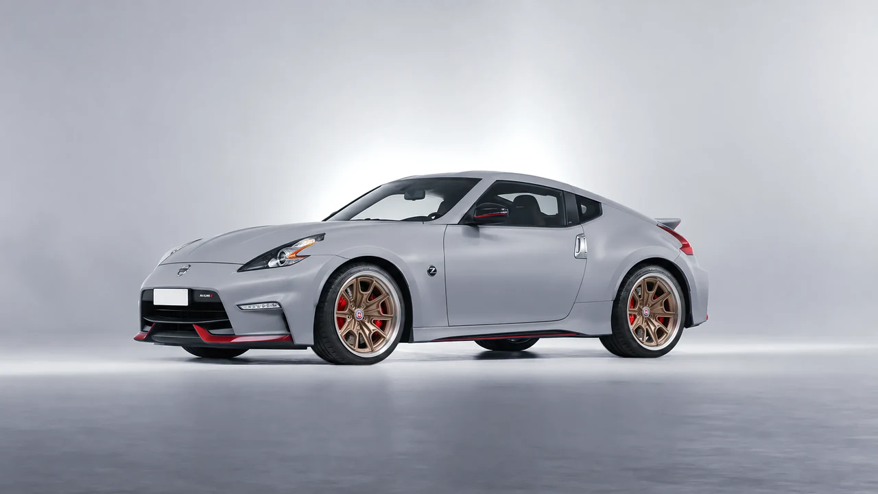Nissan 370Z Nismo 2015 on HRE Performance Wheels 427 forged wheels, front three-quarter view