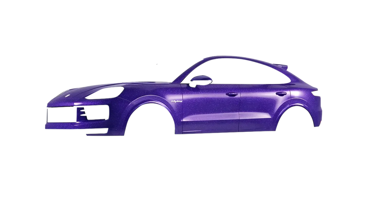 Porsche Cayenne E Hybrid Coupe 2024 wrapped in Purple (Avery Dennison SW900-587-D), front three-quarter view