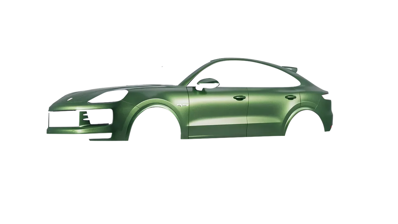 Porsche Cayenne E Hybrid Coupe 2024 wrapped in Apple Green (Avery Dennison SW900-745-M), front three-quarter view