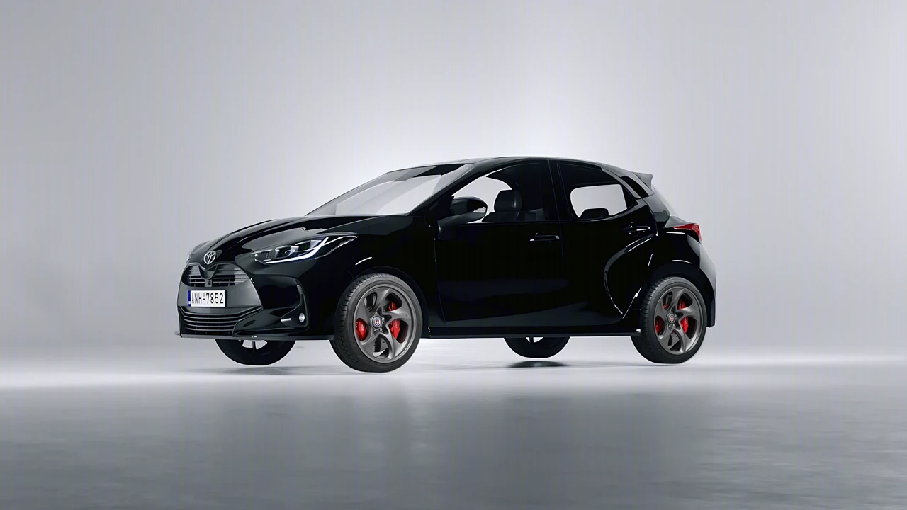 Toyota Yaris 2020 on HRE Performance Wheels 522 forged wheels, front three-quarter view