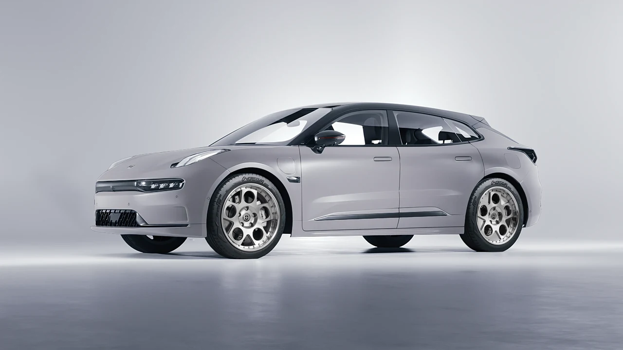 Zeekr 001 2025 on HRE Performance Wheels 454 forged wheels, front three-quarter view