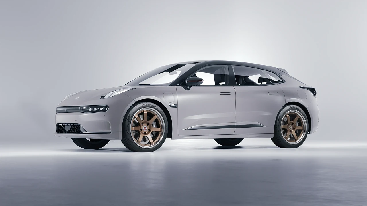 Zeekr 001 2025 on HRE Performance Wheels C106 forged wheels, front three-quarter view