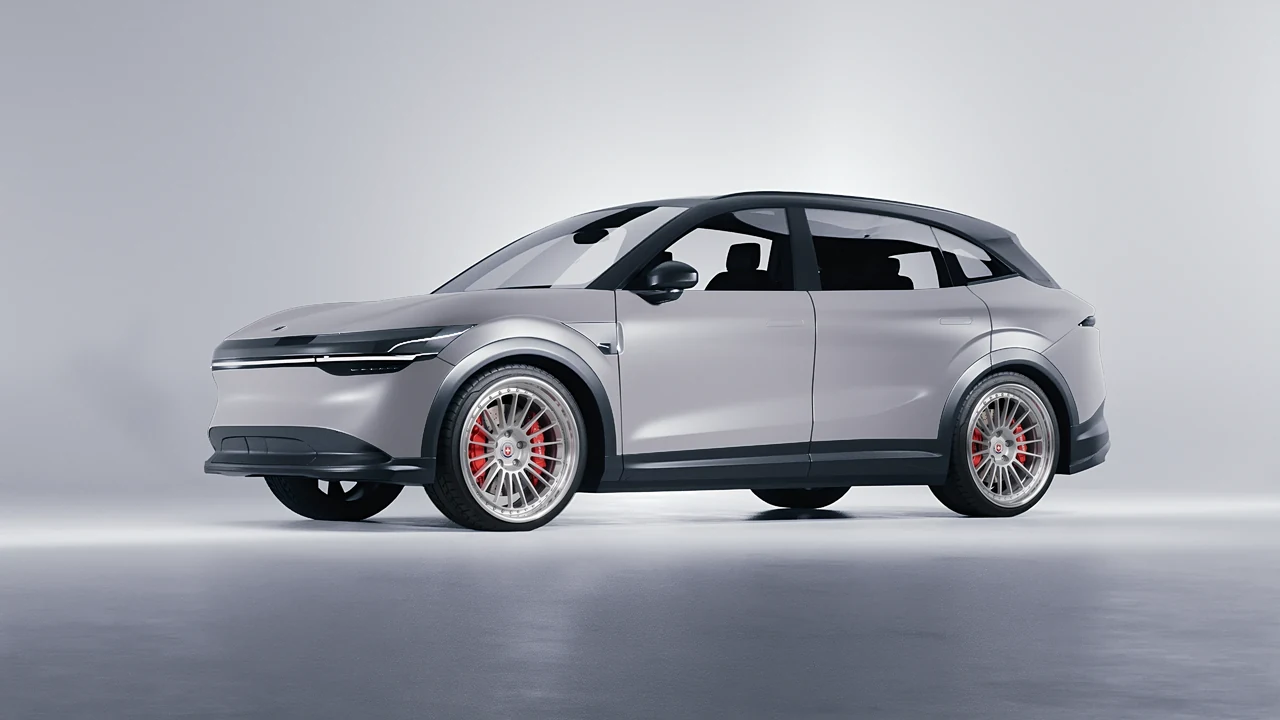Zeekr 7X 2025 on HRE Performance Wheels 309 forged wheels, front three-quarter view
